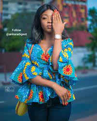 Haut en pagne petite robe en pagne. Unique Ankara Peplum Top Styles Of 2020 Latest African Fashion Dresses African Print Fashion Dresses African Fashion Modern