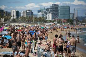 Mark está de viaje de negocios en barcelona. Fotos Coronavirus Primer Fin De Semana De Bano En Las Playas De Barcelona Cataluna El Pais
