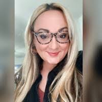 Alexandria Singleton's Instagram, Twitter & Facebook