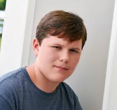 Perfil de Robert Capron