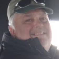 What is the best height to tap maple trees for syrup production?