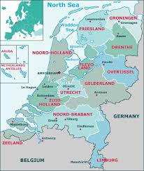 A 100 metri dalla spiaggia, sul corso bafile la principale arteria di jesolo che. Paesi Bassi Olanda