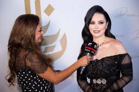 وذكرت الفنانة الاردنية أنه تم توقيف شقيقتها التي نالت شهرة واسعة على مواقع التواصل الاجتماعي بعد انتقادها. Ø¬Ùˆ 24 Ø¯ÙŠØ§Ù†Ø§ ÙƒØ±Ø²ÙˆÙ† ØªØ­ØªÙÙŠ Ø¨Ù…Ø­Ø¨ÙŠÙ‡Ø§ Ø¨Ù…Ø±ÙˆØ± 15 Ø¹Ø§Ù…Ø§ Ø¹Ù„Ù‰ Ù†ÙŠÙ„Ù‡Ø§ Ù„Ù‚Ø¨ Ø³ÙˆØ¨Ø± Ø³ØªØ§Ø± Ø§Ù„Ø¹Ø±Ø¨ ØµÙˆØ±