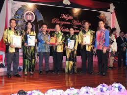 Bersyukur atas penghargaan yang diberikan kepada insan yang kerdil ini. Majlis Perayaan Guru Dan Anugerah Perkhidmatan Cemerlang Pusat Sumber Sekolah Smk Taee