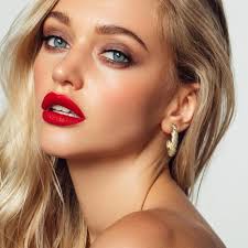 Amazon.com: SANDRA REDD Gold Hoop Earrings for Women 14K Gold Hoop earrings  Chunky Twisted Cubic Zirconia Hoops Earring Croissant Style Hypoallergenic  ...