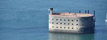 Several foreign versions have scenery porn: Fort Boyard Von Der Ile D Oleron Aus Campings Atlantique Vos Vacances En Charente Maritime