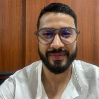 40+ perfiles de «Carlos Puga»