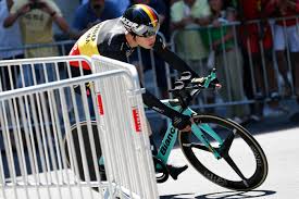 Bekijk ook de finish van deze etappe. Rentree Van Aert Aanstaande Na Zware Valpartij In Tour De France Foto Bndestem Nl