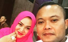 We did not find results for: Kubur Bekas Isteri Pelawak Popular Indonesia Sule Digali Semula Siasatan Dijalankan Kerana Punca Kematian Dicurigai Gempak
