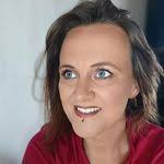 Julie Eustache's Instagram, Twitter & Facebook