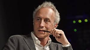 Travaglio con isabella ferrari presentano uno spettacolo inedito in cui si cerca la cura per liberarsi dalle scorie radioattive che hanno contaminato proprio tutto. Marco Travaglio Eta Altezza Peso Moglie Figlio Cantante Figlia Carriera