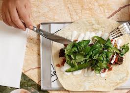 Shaorma, gasita si sub denumirile de shawarma sau doner kebab((arabă: Unde MÄnanci Cel Mai Bun Kebab Din BucureÈti Restograf Ro