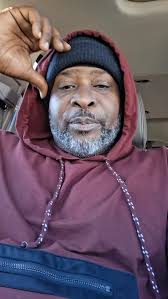 Tired or not ,the grind dont stop . HAIR BRAIDERS AND NAIL TECHS DM ME  #Christmas #giveaway #nails💅 #braids #braiders #hair