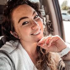 Aubrey Whitcomb's Instagram, Twitter & Facebook