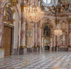 Without a doubt, the crowning achievement of tiepolo's career are the frescoes in würzburger residenz, a palace in bavaria, in southern germany. Wurzburger Residenz Das Schloss Uber Den Schlossern Steht In Wurzburg Welt