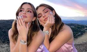 Obsessed (2021) and lil mosey: Addison Rae S Photos From Bed Get Everyone Talking Hello