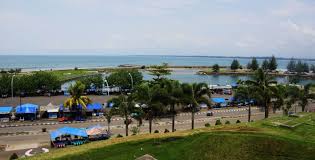 Baik mancing kolam, mancing laut, mancing sungai ke, asal pegang batang pancing, haaa memang laa minat dia. 15 Tempat Wisata Di Bengkulu Yang Wajib Dikunjungi Tempatwisataunik Com