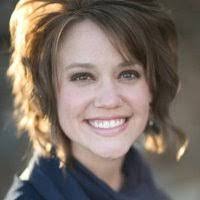 Yvette Bateman's Instagram, Twitter & Facebook