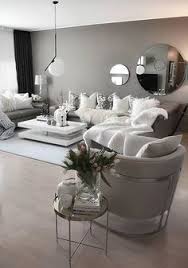 Grauer teppich und sofa als dekoration im wohnzimmer weißes wohnzimmer mit roten elementen. 120 Wohnzimmer Grau Weiss Ideen In 2021 Wohnung Wohnzimmer Wohnzimmer Grau Weiss Wohnung