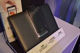 ASUS Padfone 2: 4,7"-Smartphone mit ...