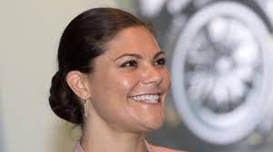 She is 11th in the line of succession to the british throne, after her elder sister, princess. Prinzessin Victoria Von Schweden Baby Alarm Bei Der Kronprinzessin Das Spricht Fur Ein 3 Kind News De