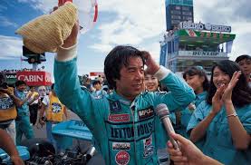 星野一義 1980年代 全日本f3000初代チャンピオンの栄冠を獲得 日本一速い男の半生記 9 webモーターマガジン の写真 2ページ目 自動車情報サイト 新車 中古車 carview 全日本 自動車 コスワース