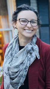 👋 Hey neighbors! Come check out an open house this Saturday from **12–2  PM** at **2924 Tranquility Rd** in Mount Pleasant. Ellis Grossman from the  Magnolia Group at Carolina One will be