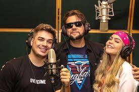 Maybe you would like to learn more about one of these? Vittoria Dutra E Lucas Santos Da Novela Carrossel Preparam Lancamento De Musica Cartao De Visita News