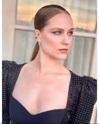 Altura, peso, medidas, tatuagem, pele, cabelo e cor dos olhos. Evan Rachel Wood Esta Aprendendo A Tocar Piano Durante Isolamento Social Revista Marie Claire Celebridades