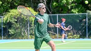 Men's Tennis Edged at Misericordia, 4-3