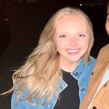 chloe hatfield (@chloehatfield_)