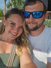 Who can recommend a contractor for a new floating dock for a canal home in  Holden Beach?