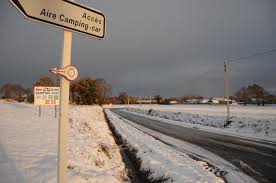 De façon logique, le record de hauteur de neige enregistrée se situe dans les terres. Neige Et Verglas Le Point A 17h30 Actualites Meteo Meteo Bretagne