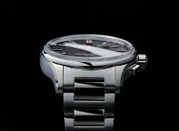 Embracing the yacht timer gmt and the yacht timer regatta countdown models, it pays tribute to the universe of sailing which is also part of the dutch history and roots. Frederique Constant 2020 Yacht Timer Regatta Countdown