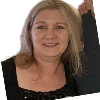 Bonnie Zak's Instagram, Twitter & Facebook