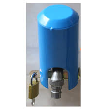 It is clear that a garden hose stand is an important part of your everyday gardening since it holds your hose pipe in place at all times. Water Saving Insulated Garden Hose And Casing Lock And Cover And Is Easy To Install Outdoor Faucet Locking System Prevents Unauthorized Use And Vandalism Faucets Patio Lawn Garden Fcteutonia05 De