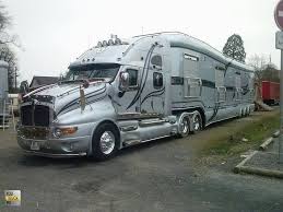 Huge Motor Home Rv Trailer Motorhome Trucks Kenworth Trucks Tractor Trailers