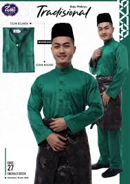 It is complemented by a kain samping under the blouse. Baju Melayu Tradisional Emerald Green Wni Fashion