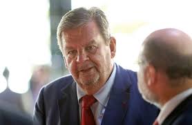 Johann peter rupert is a south african entrepreneur and businessperson who founded compagnie financière richemont sa, rand merchant bank and richemont sa and who has been at the head of. Johann Rupert S 5 Steps To Business Success Moneyweb