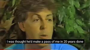 Paul McCartney "sapphoilee" (biseksuaali) John Lennonia. (Muista, Paul ei  tiennyt paljoa seksuaalisuudesta tuolloin tässä haastattelussa) :  r/SapphoAndHerFriend