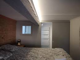 It's on the 1st floor of a backyard building and has a view on the paved patio with a very typical architec. Riverside Toulouse Renaissance Toulouse Aktualisierte Preise Fur 2021