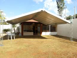 Pin De Nuestra Fiesta Locacao Em Tendas Para Eventos Tendas Para Eventos Cadeira De Madeira Dobravel Festas E Eventos