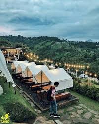 70 Tempat Wisata Di Bandung Paling Hits Saat Ini Disertai Tarif Masuk Merdeka Com Informasi Dan Foto Berbagai Tempat Wisata Di Indonesia Tempat Liburan
