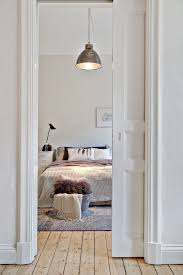 Les Petites Surfaces Du Jour Un Plan En Longueur Planete Deco A Homes World Porte Coulissante Galandage Porte Galandage Interieur De Chambre