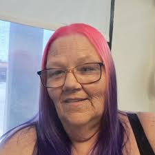 Happy Birthday Alex!! Best wishes! I'm not professional, but I wish I could  show him in a different way how much he's my favorite drummer 🎶🌟🌟🌟🌟🌟