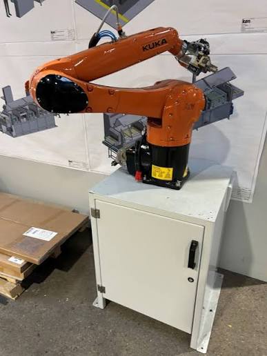 KR 10 R1100 sixx — image 4