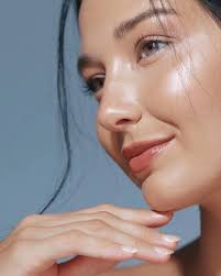 Blue tansy serum with antioxidant benefits