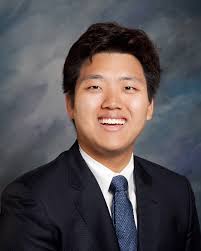 Dong Ryu's Instagram, Twitter & Facebook