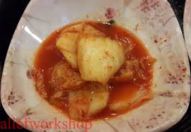 Kemudian, tambahkan lebih kurang sesudu kuah kimchi di atasnya. Menyantap Hidangan Khas Korea Sambil Foto Foto Pilih Lagu Di Mujigae Alief Workshop