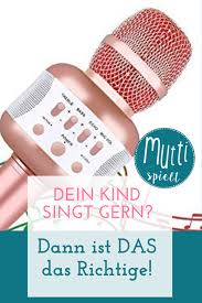 Lass Dein Kind Gern Singen So Macht Es Spass Damit Forderst Du Das Talent Deines Kindes Singen Karaoke Kin Kinder Singen Kinder Mikrofon Karaoke